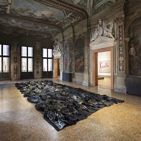 kounellis prada curatore della mostra|1 .